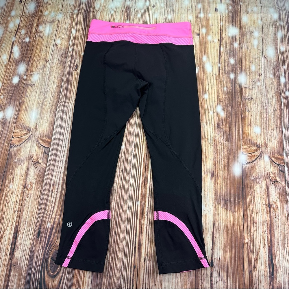 Lululemon Run: Inspire Crop II Black & Zing Light Pink Size 4